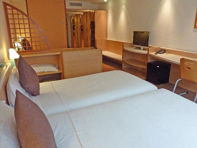 Hotel Tropical Les Escaldes Kültér fotó