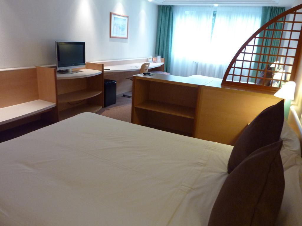Hotel Tropical Les Escaldes Szoba fotó